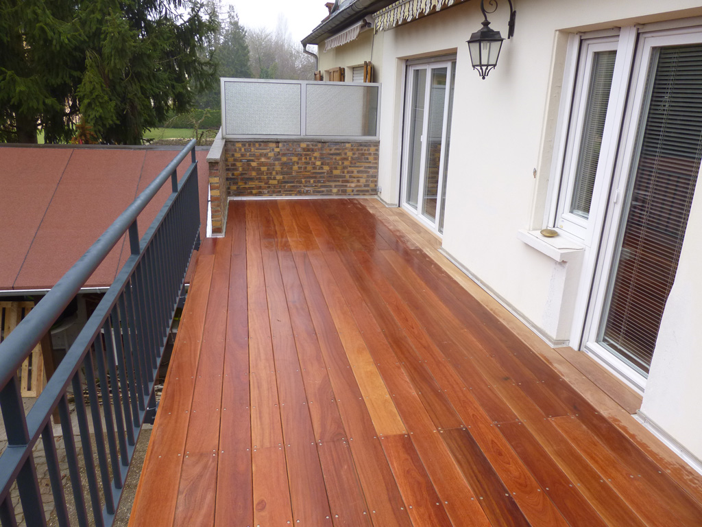 Conception, réalisation et installation de terrasses en bois sur dalles existantes de qualité en