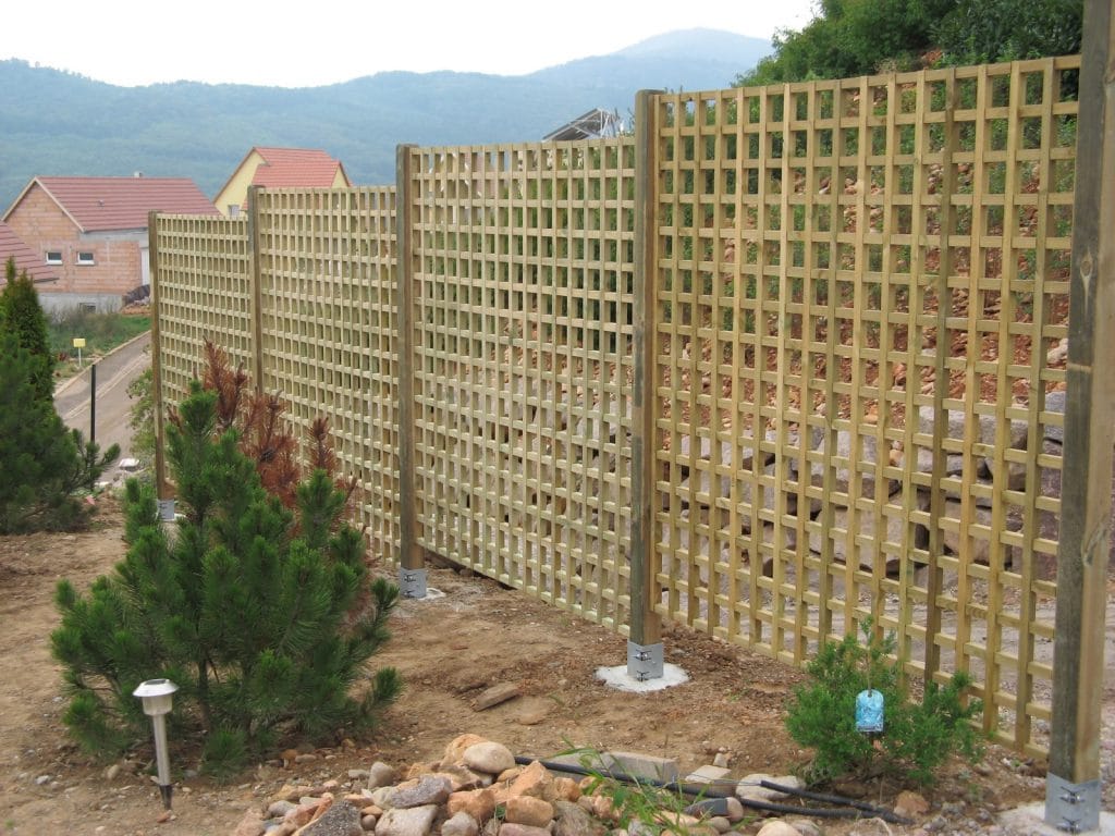 Installation de Brise-Vues en Bois et Claustras sur Mesure en Alsace