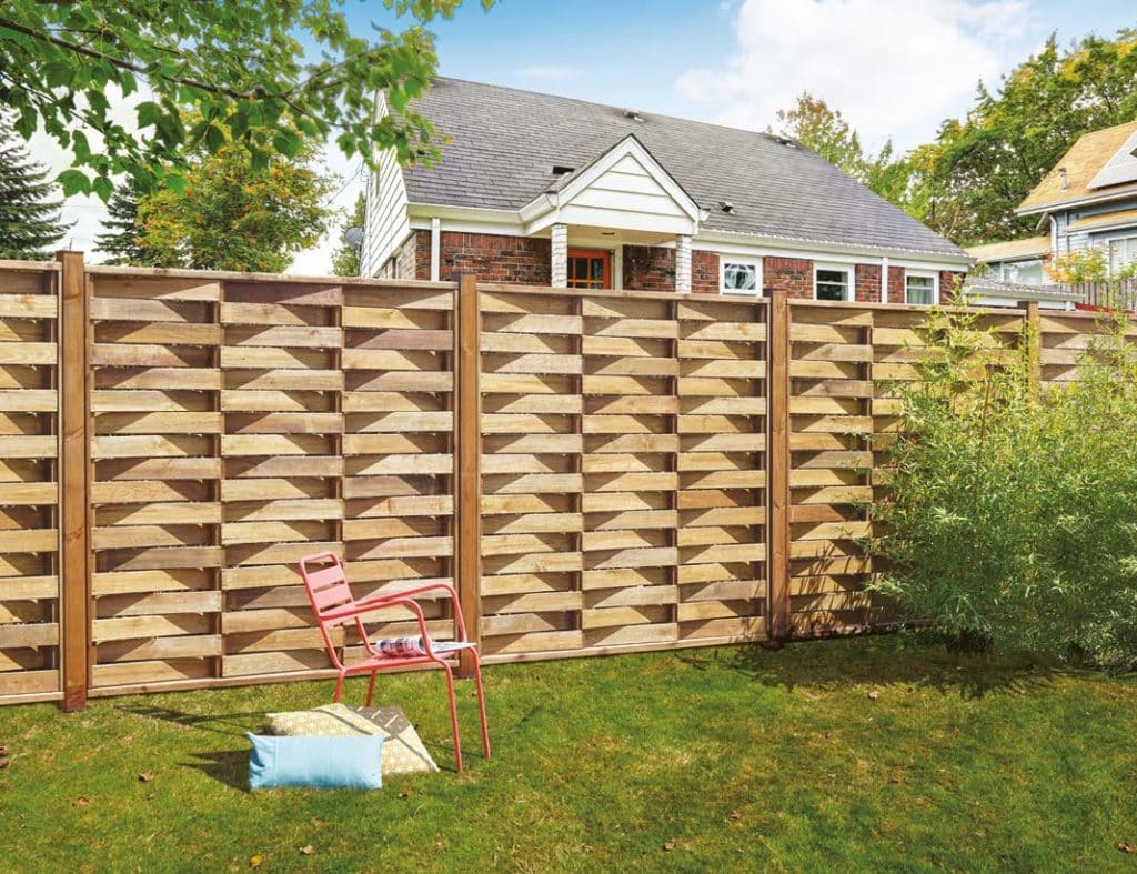 Installation de Brise-Vues en Bois et Claustras sur Mesure en Alsace